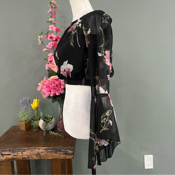 Blue Blush Cropped Long Sleeve - Picture 7 of 12